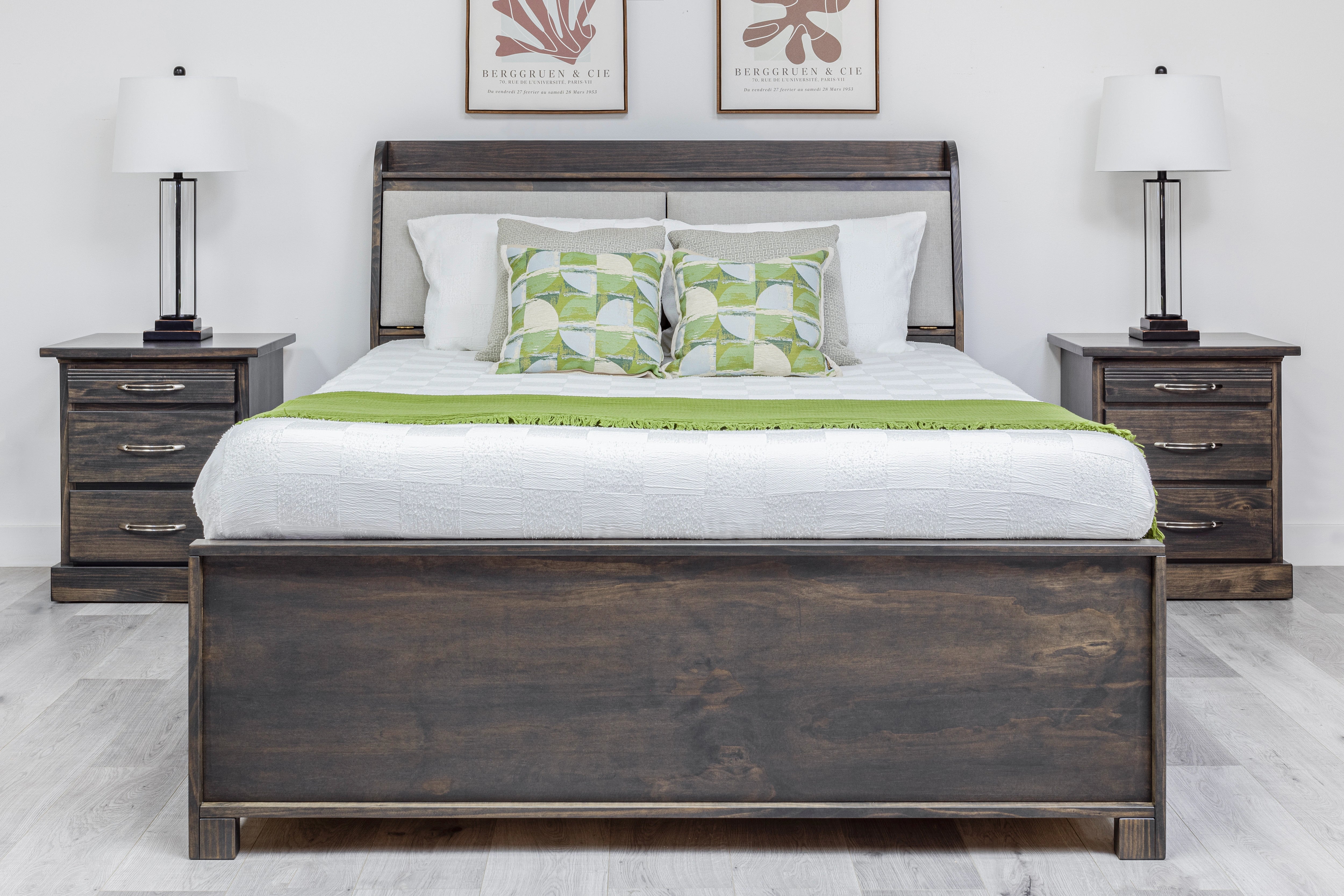 Vassu Modern Bed with Storage