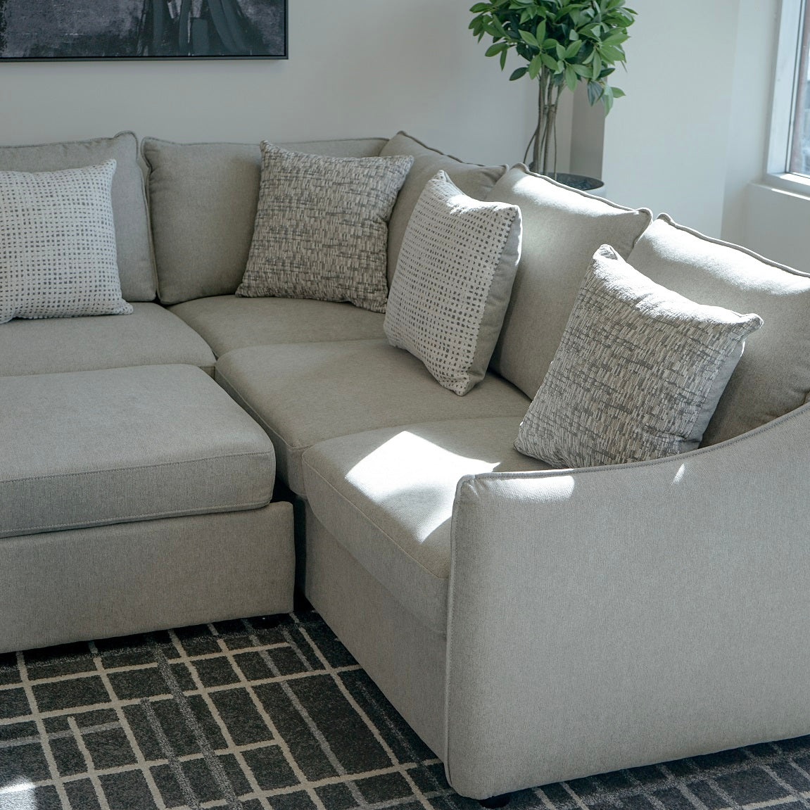Mila Pull Out Sectional - 3 Piece