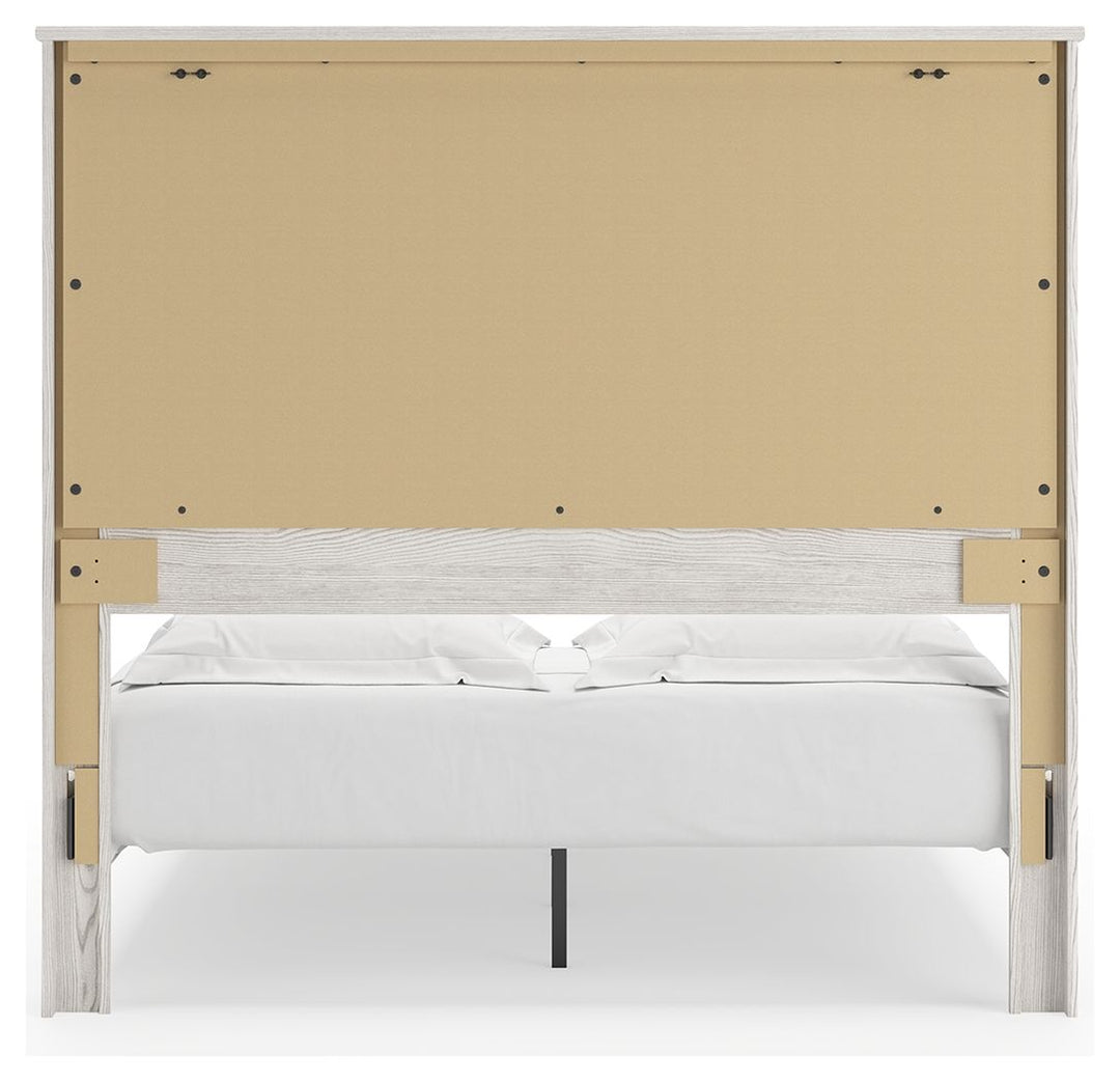 Gerridan - Panel Bed With Sconces