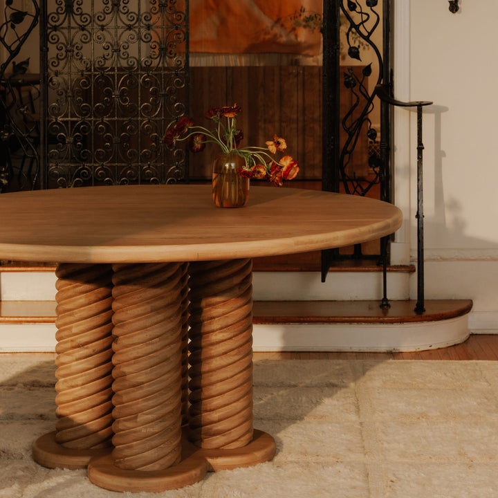 Treccia - Round Dining Table - Oak