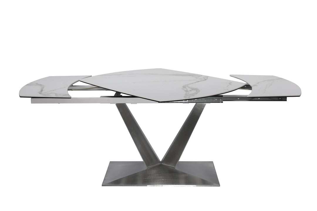 Solana Dining Table - D445100440