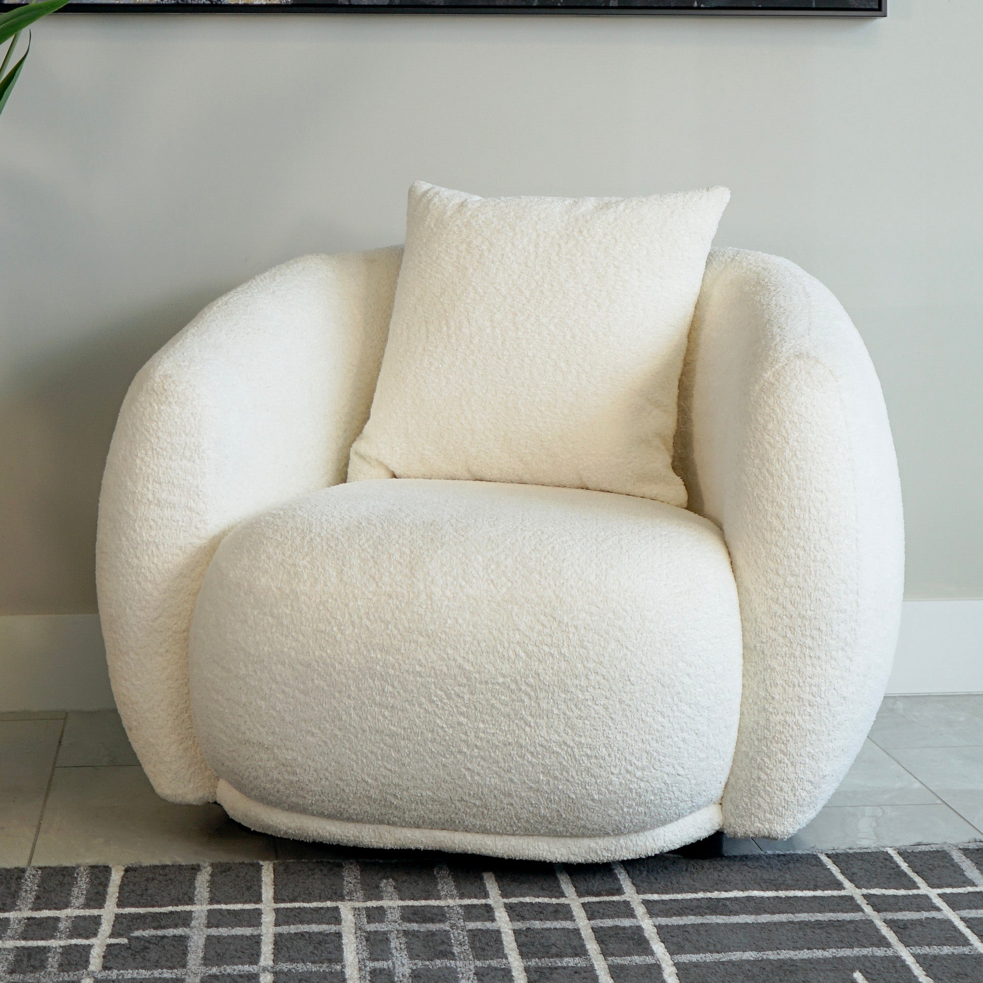 Diana Modern Curved Chair