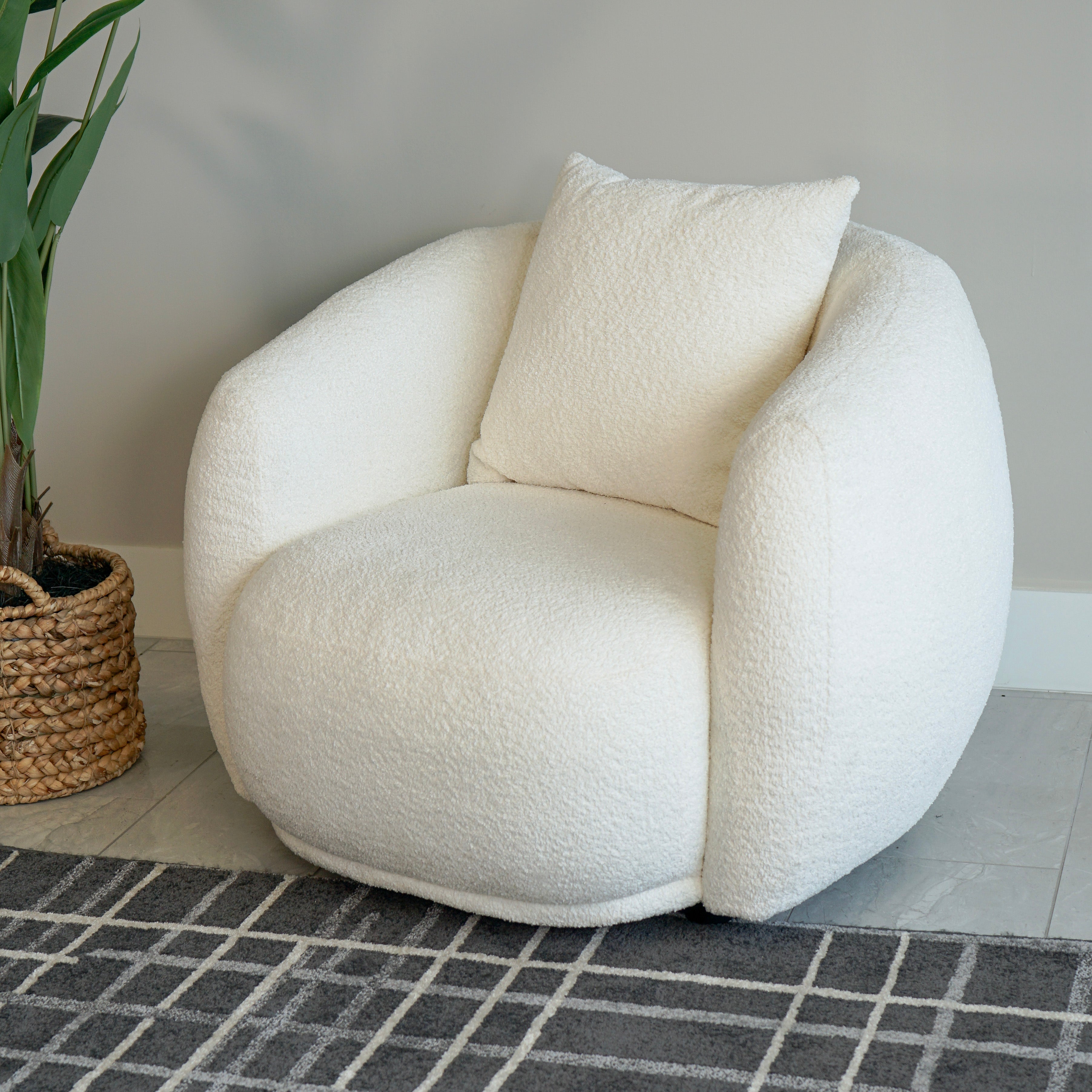 Diana Modern Curved Chair