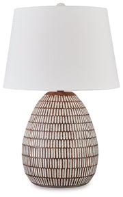 Darrich - Metal Table Lamp - Beige / White