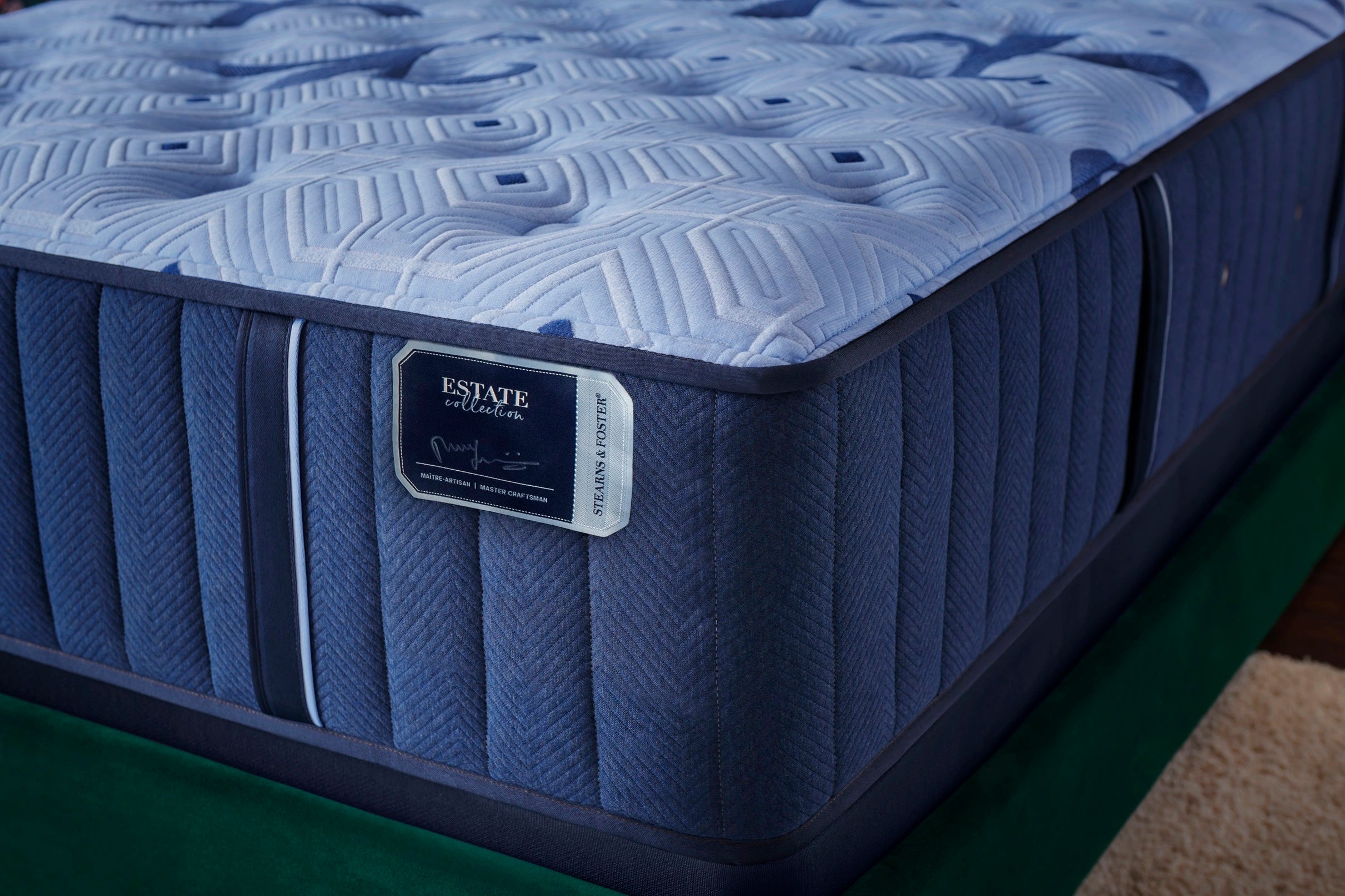 Stearns & Foster Estate Ines 13.5" Tight Top Firm