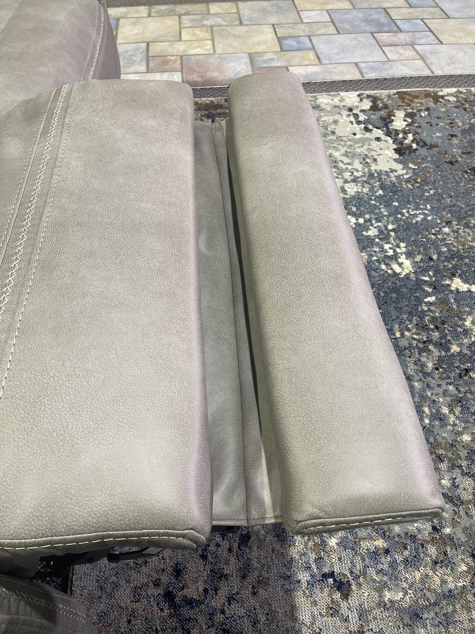 Lily Power Zero Gravity Reclining Sofa with Power Headrest