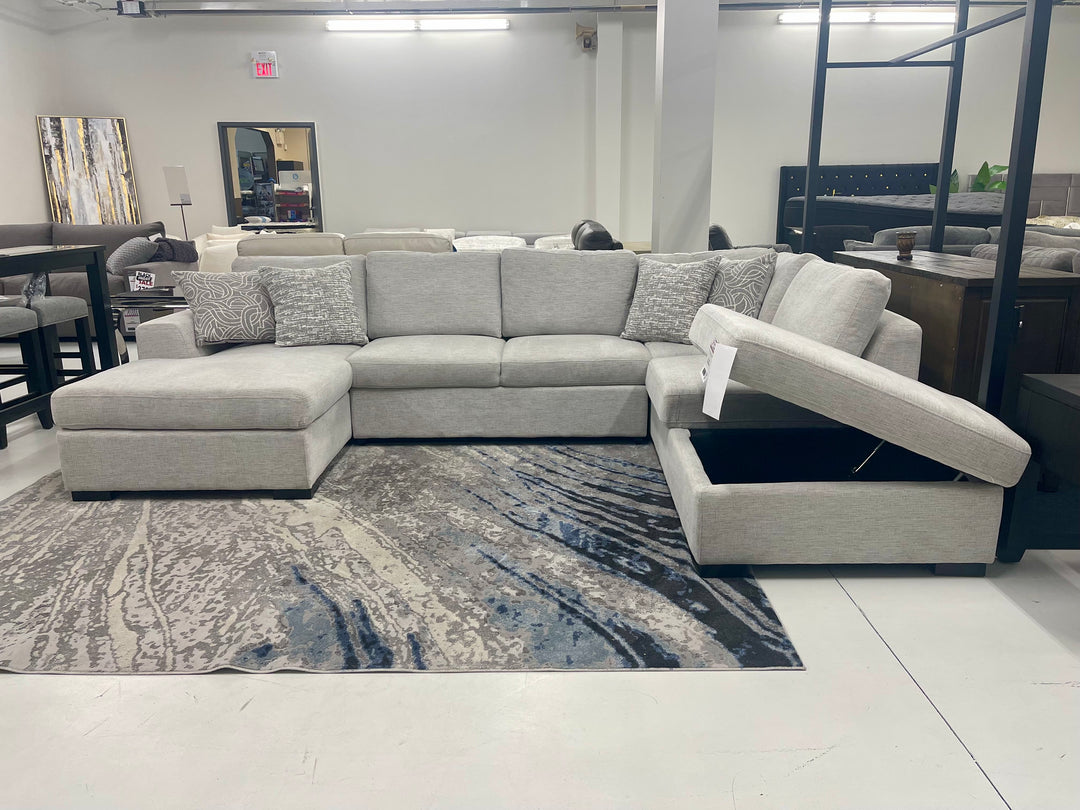 Noah Large Sectional with Pull Out