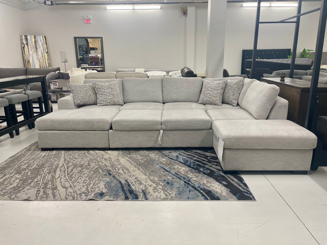 Noah Large Sectional with Pull Out