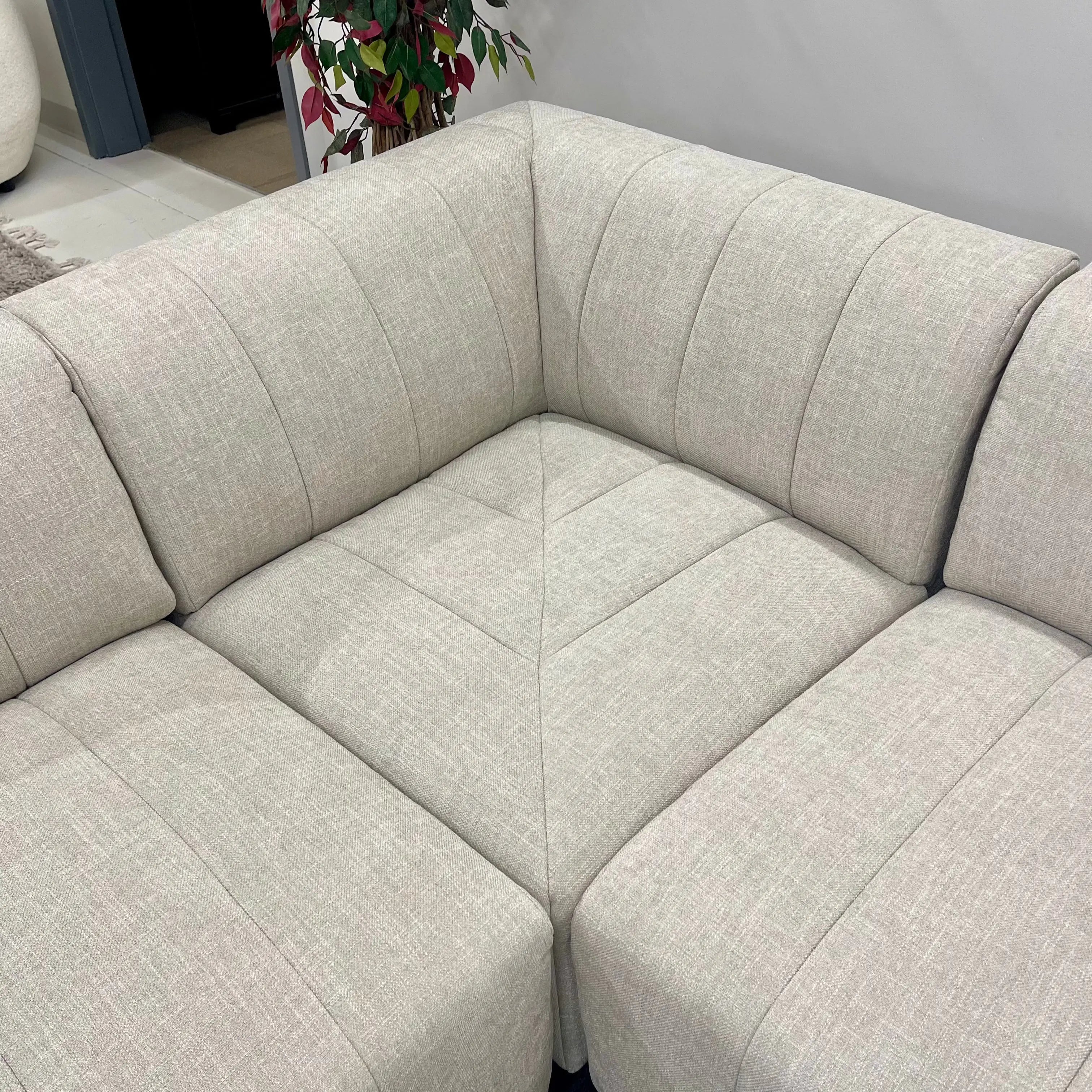 Lauriston 6 Piece Chaise Sectional