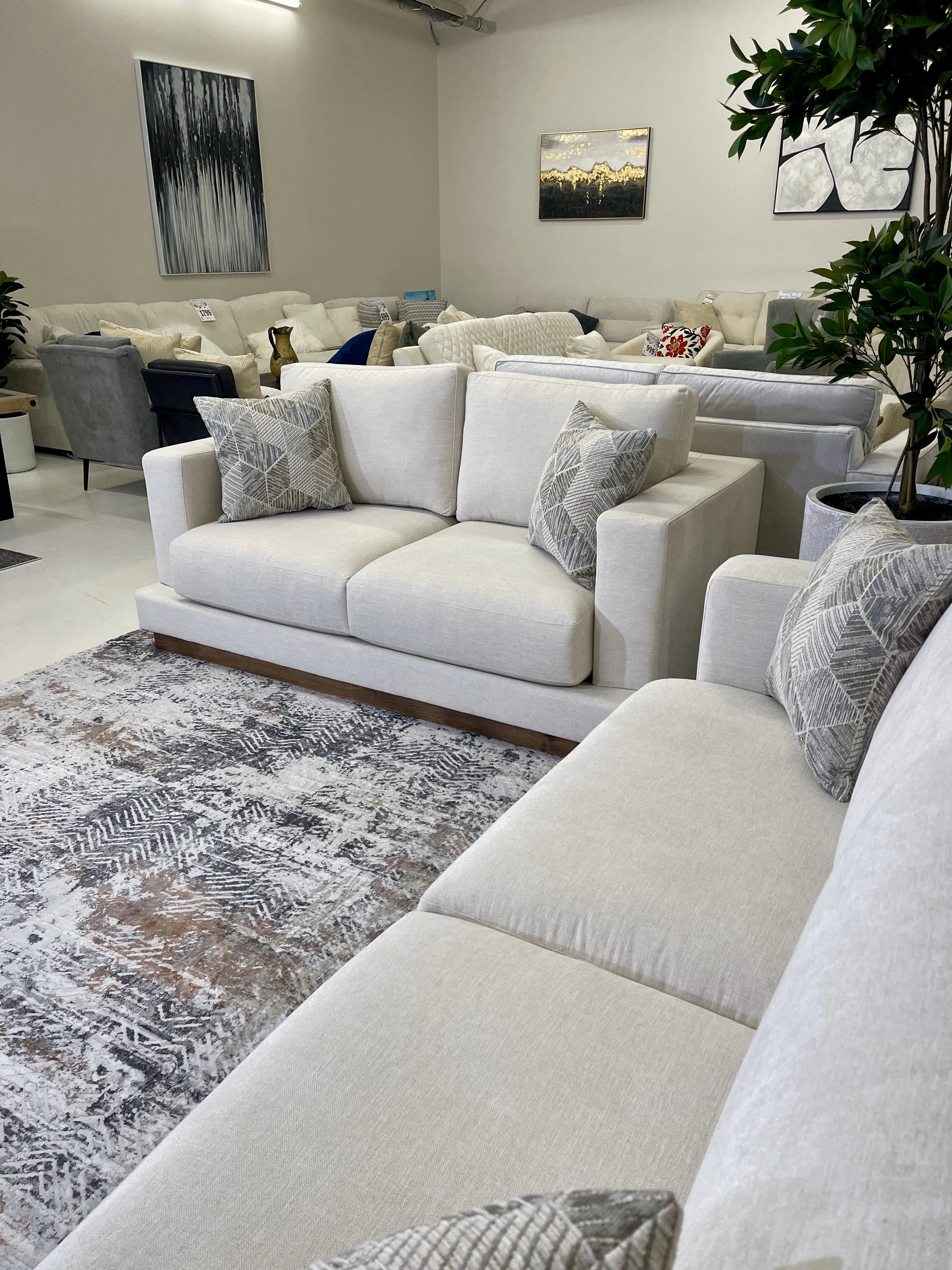 Muskoka Loveseat | Made in Canada