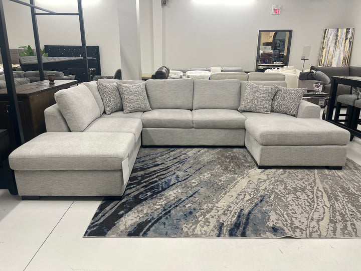 Noah Large Sectional with Pull Out